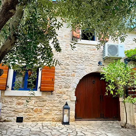Stone House Oliva Krnica
